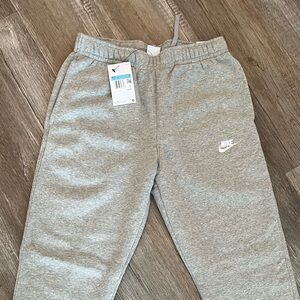 Nike taper leg sweatpants